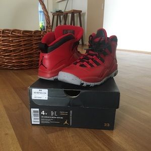 Air Jordan retro 10 30th “bulls over broadway”